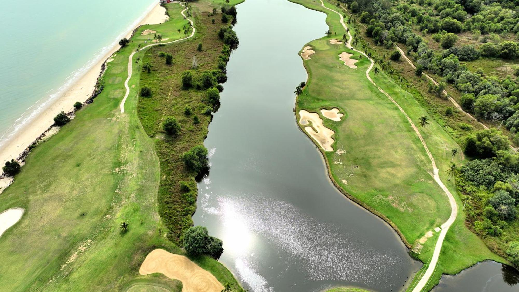 Artitaya Borneo Golf & Resort Papar Exterior foto