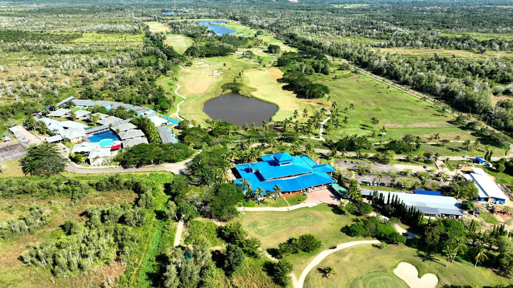 Artitaya Borneo Golf & Resort Papar Exterior foto